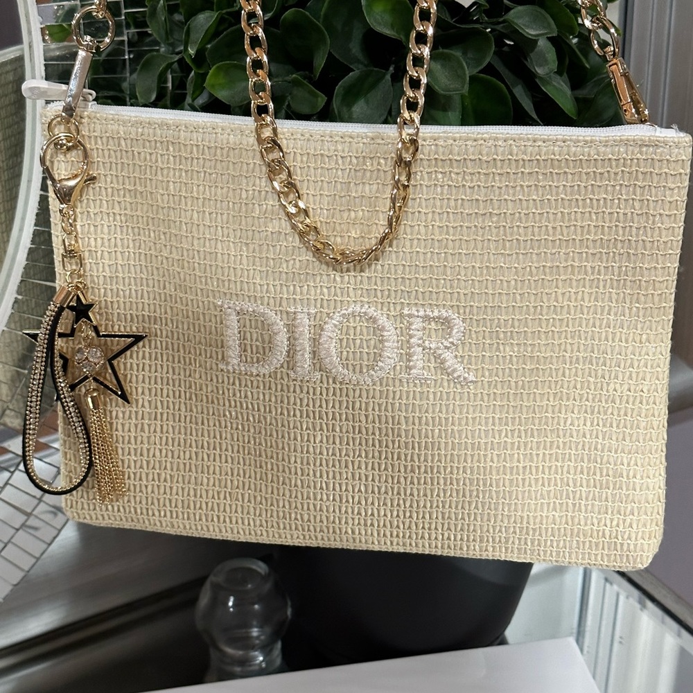 Dior. - Picture 13 of 15